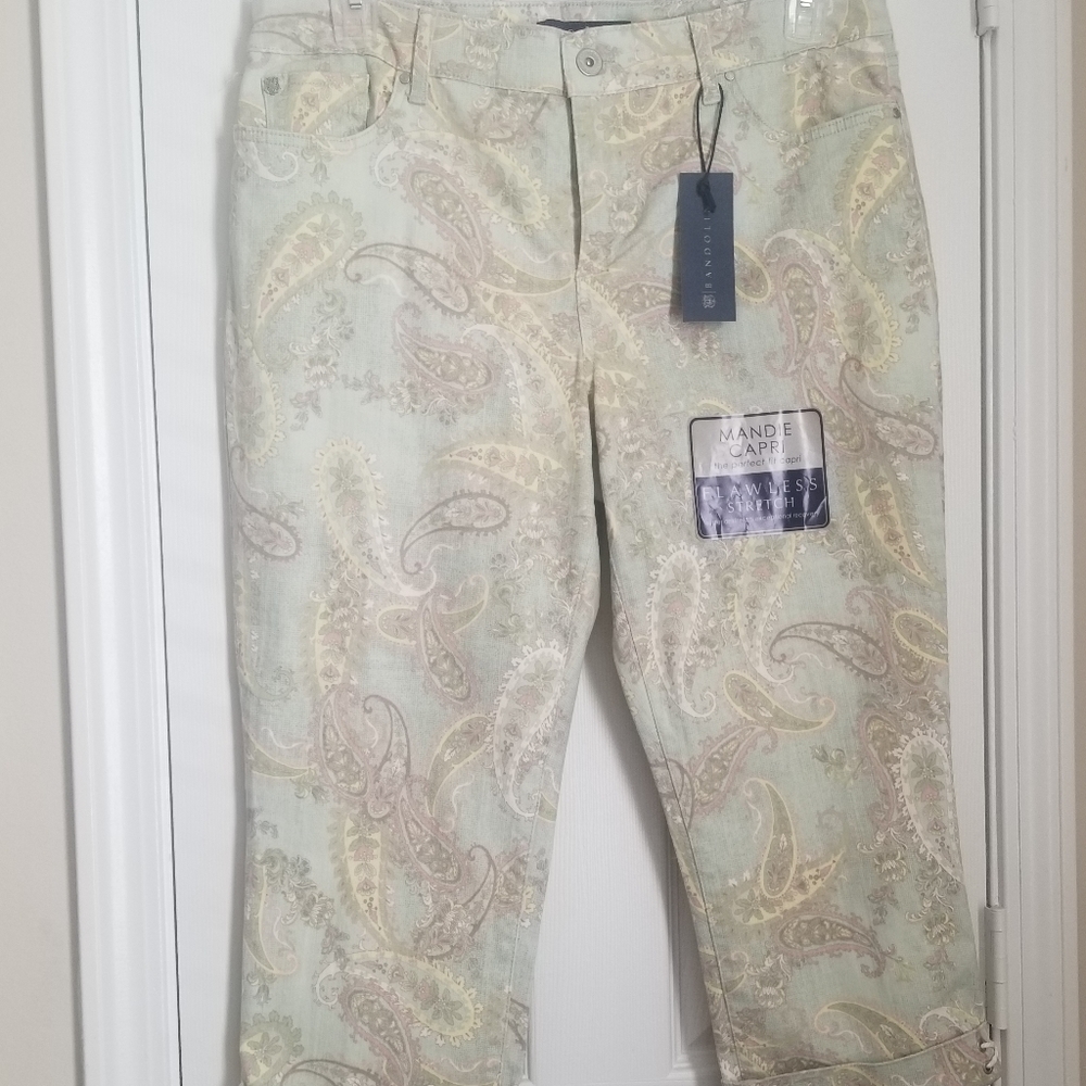 Capri Pants